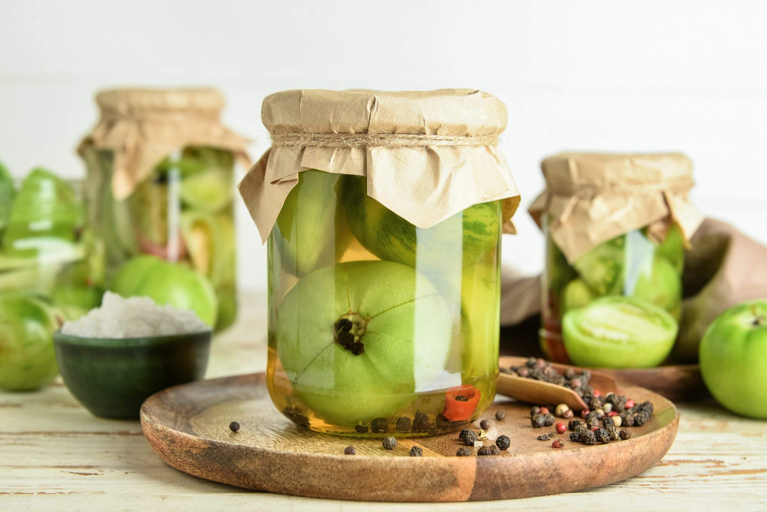 Jars,With,Canned,Green,Tomatoes,On,Table