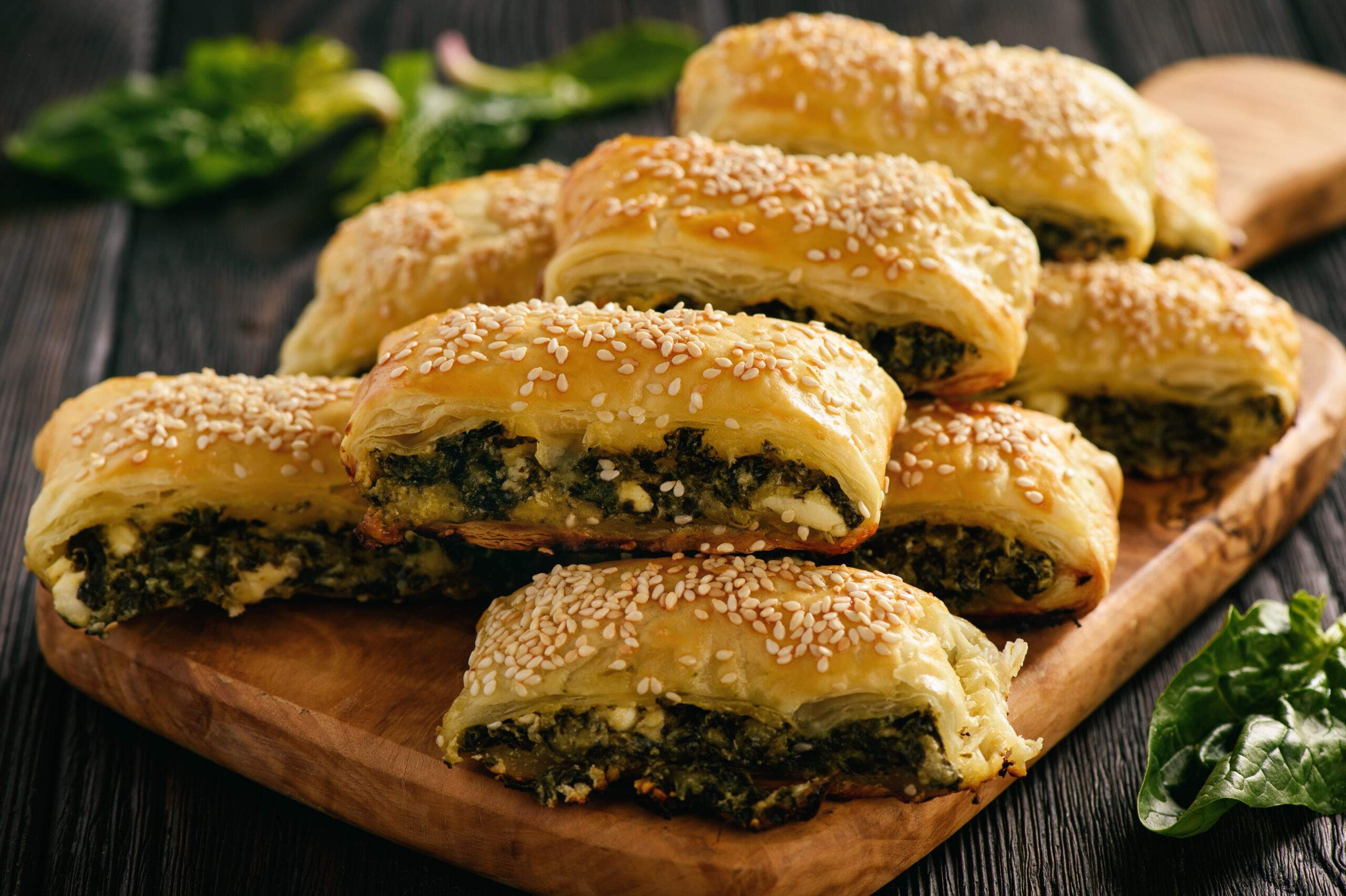 Puff,Pastry,Rolls,With,Spinach,And,Ricotta.